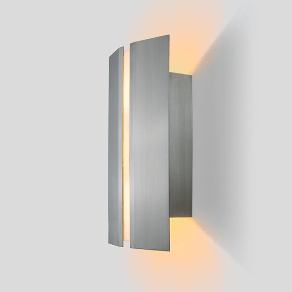 Rima Outdoor Sconce